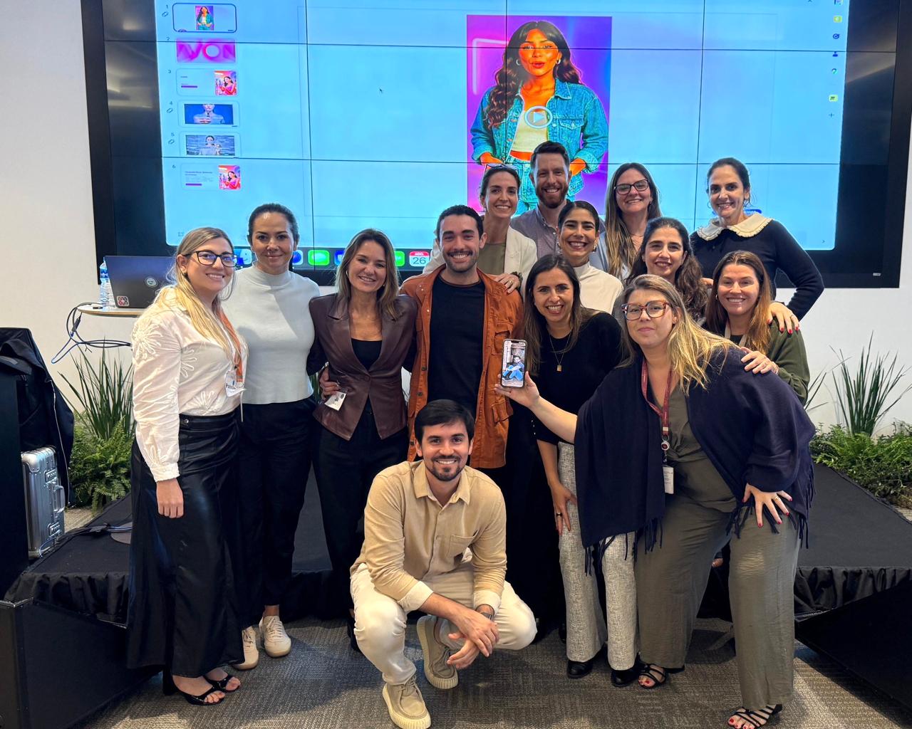 Grupo reunido após a apresentação final da imersão